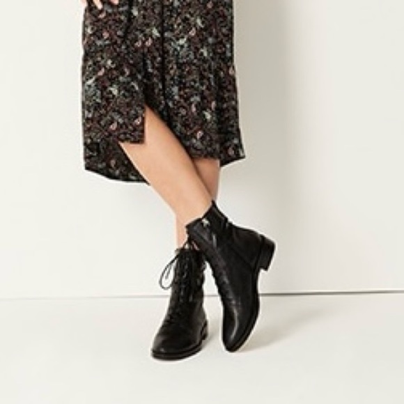 J.Jill Low heeled leather lace-up Boots in black Size: 6 - Picture 7 of 8